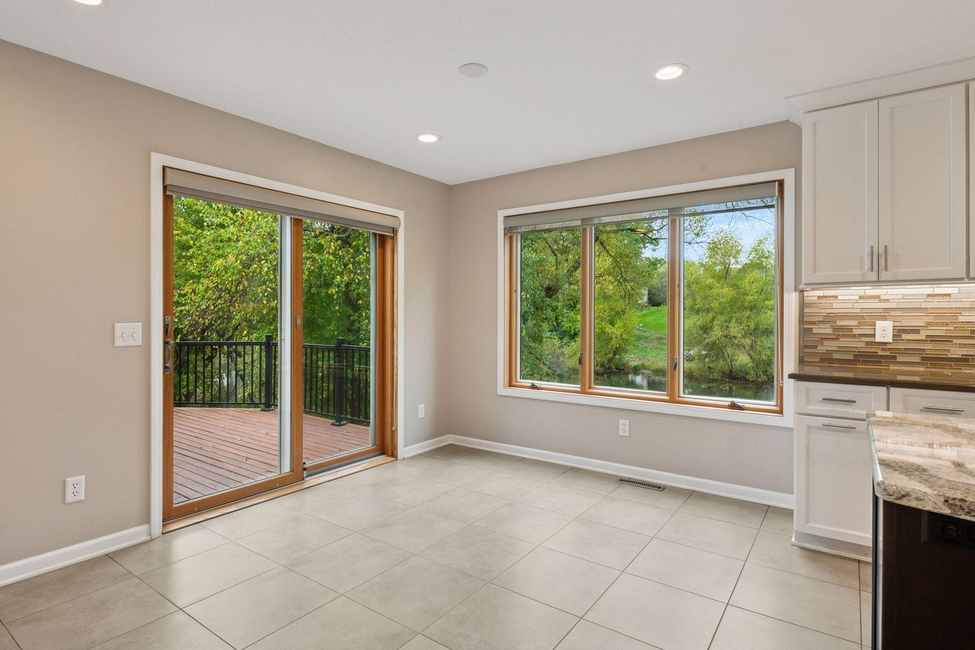 2489 Mendota Heights Circle