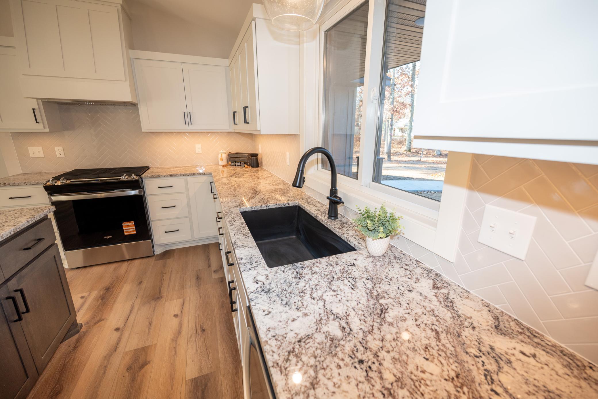 7719 Scenic Overlook