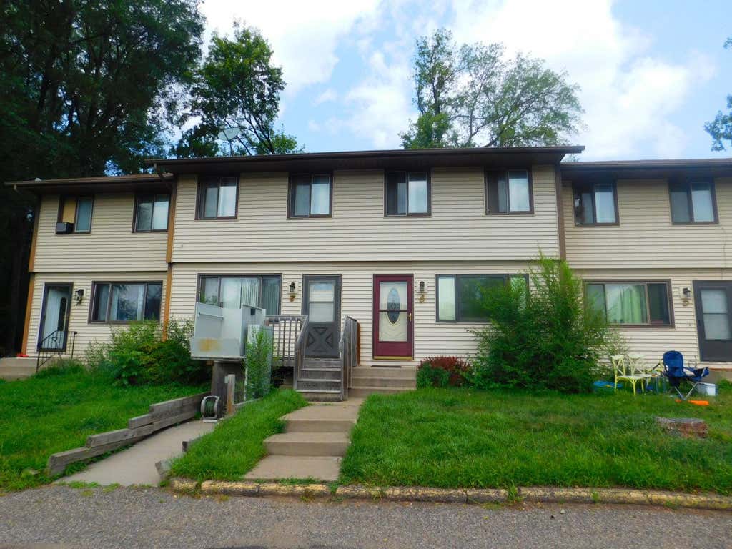 Photo of 1477 Arkwright Street #C, Saint Paul, MN 55130 (MLS # 7116872)
