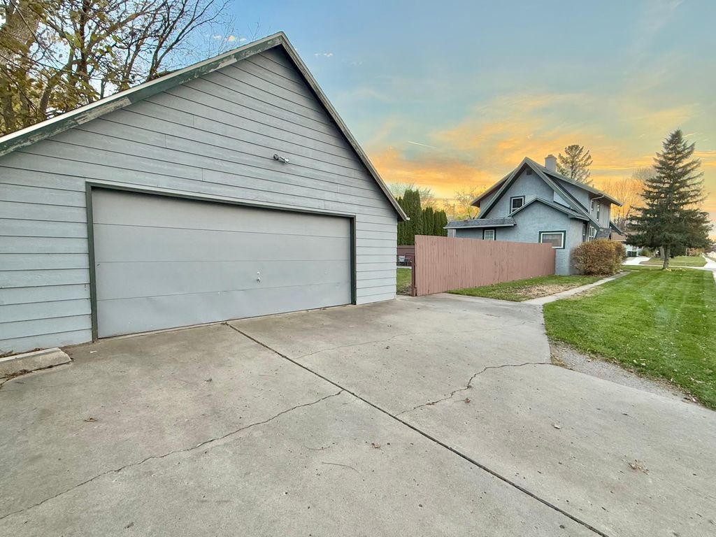 Photo of 1201- 6th Street SW, Willmar, MN 56201 (MLS # 6824758)