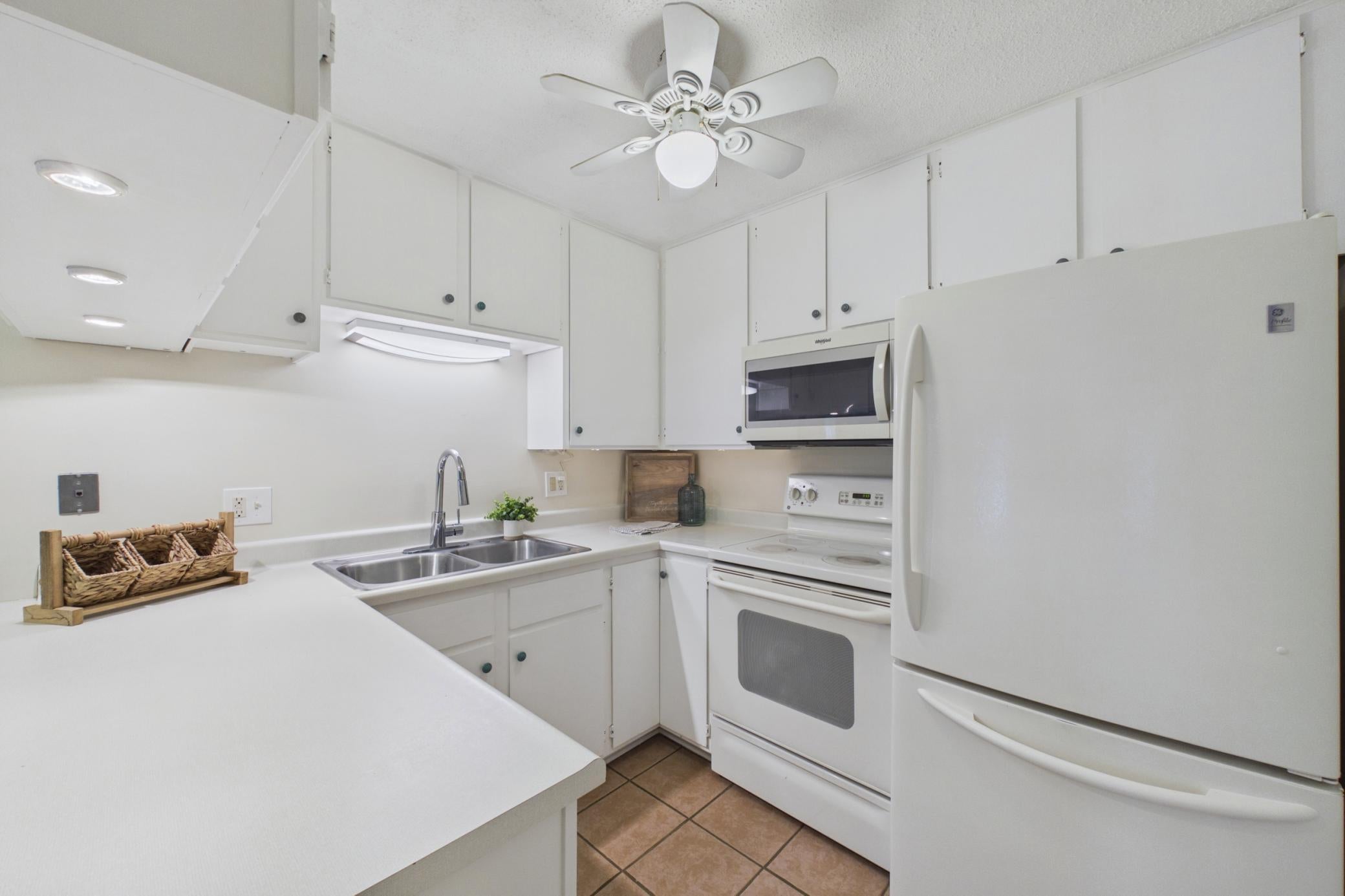 760 County Road F W 702