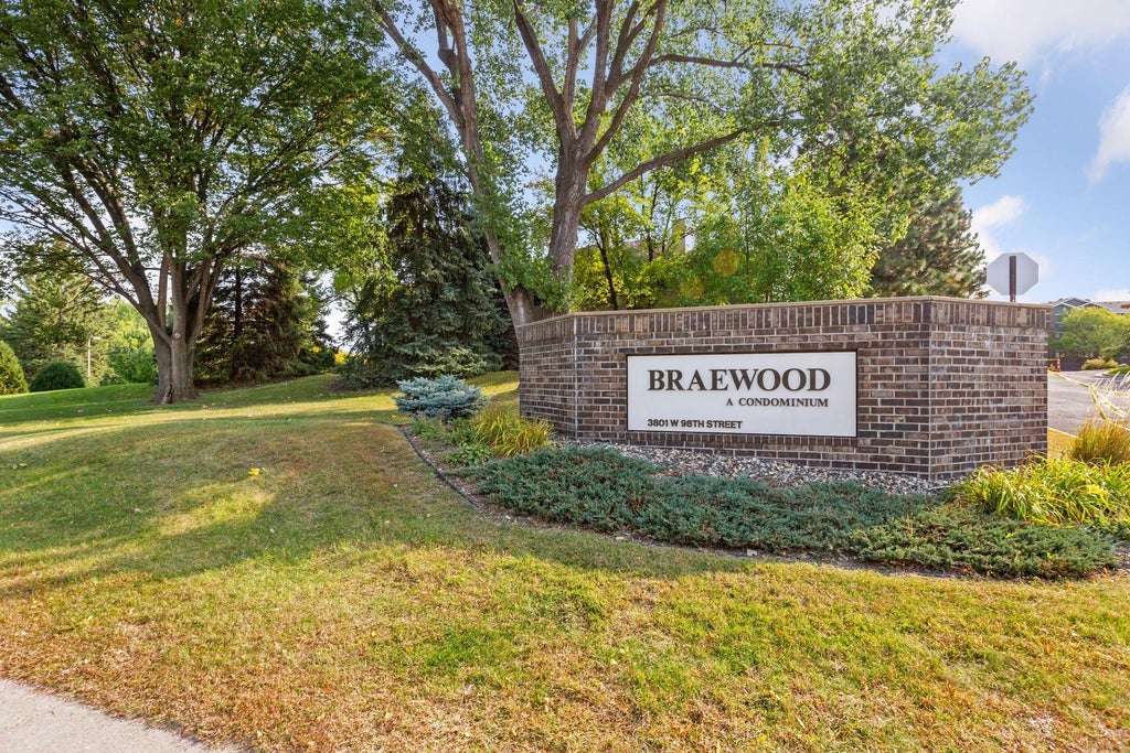 Photo of 3801 W 98th Street #208, Bloomington, MN 55431 (MLS # 7155440)