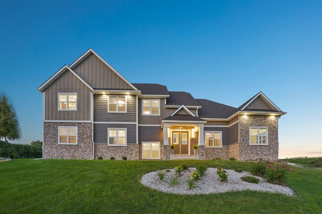 Photo of 14505 Wilds Parkway NW, Prior Lake, MN 55372 (MLS # 7162071)