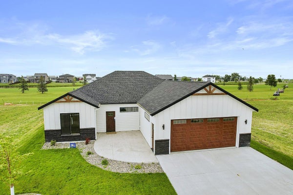 215 EMMA CT, MAPLETON, ND 58059 - Image db4b0feb86f14f6a3074cf3f71cc7d33/3206544028