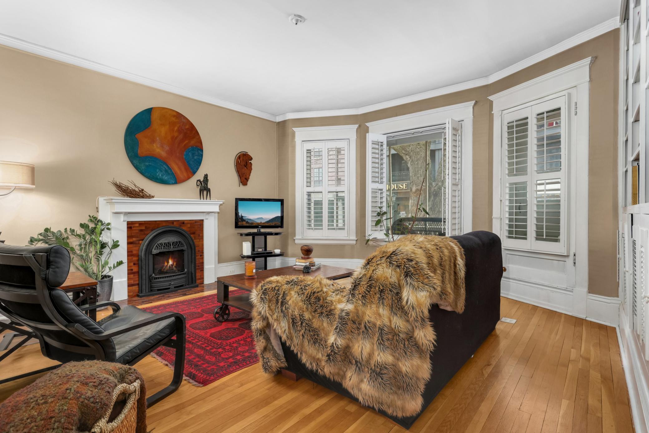 30 Saint Albans Street S 2A