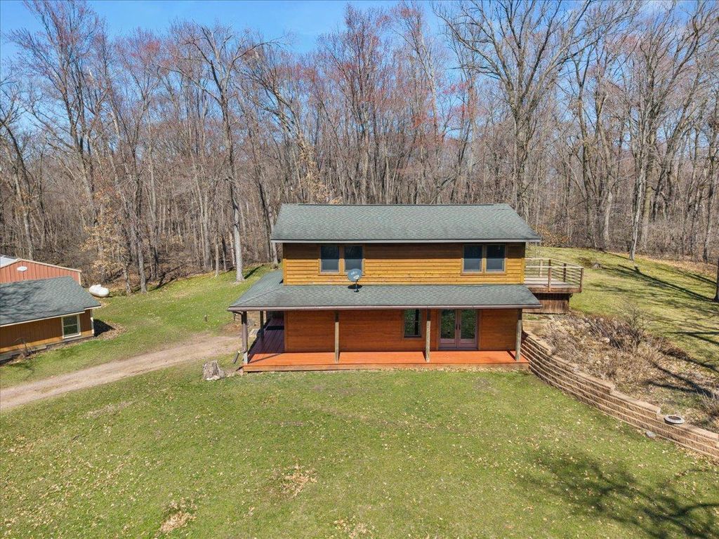 Photo of 624 220th Avenue, Somerset, WI 54025 (MLS # 7024539)