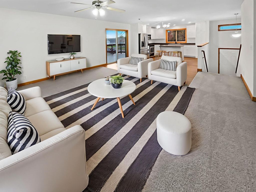 Photo of 730 Pleasant Avenue, Saint Paul Park, MN 55071 (MLS # 6809984)