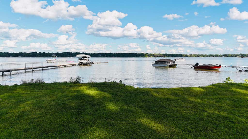 Photo of 5432 Lake Avenue, Shoreview, MN 55126 (MLS # 7092062)