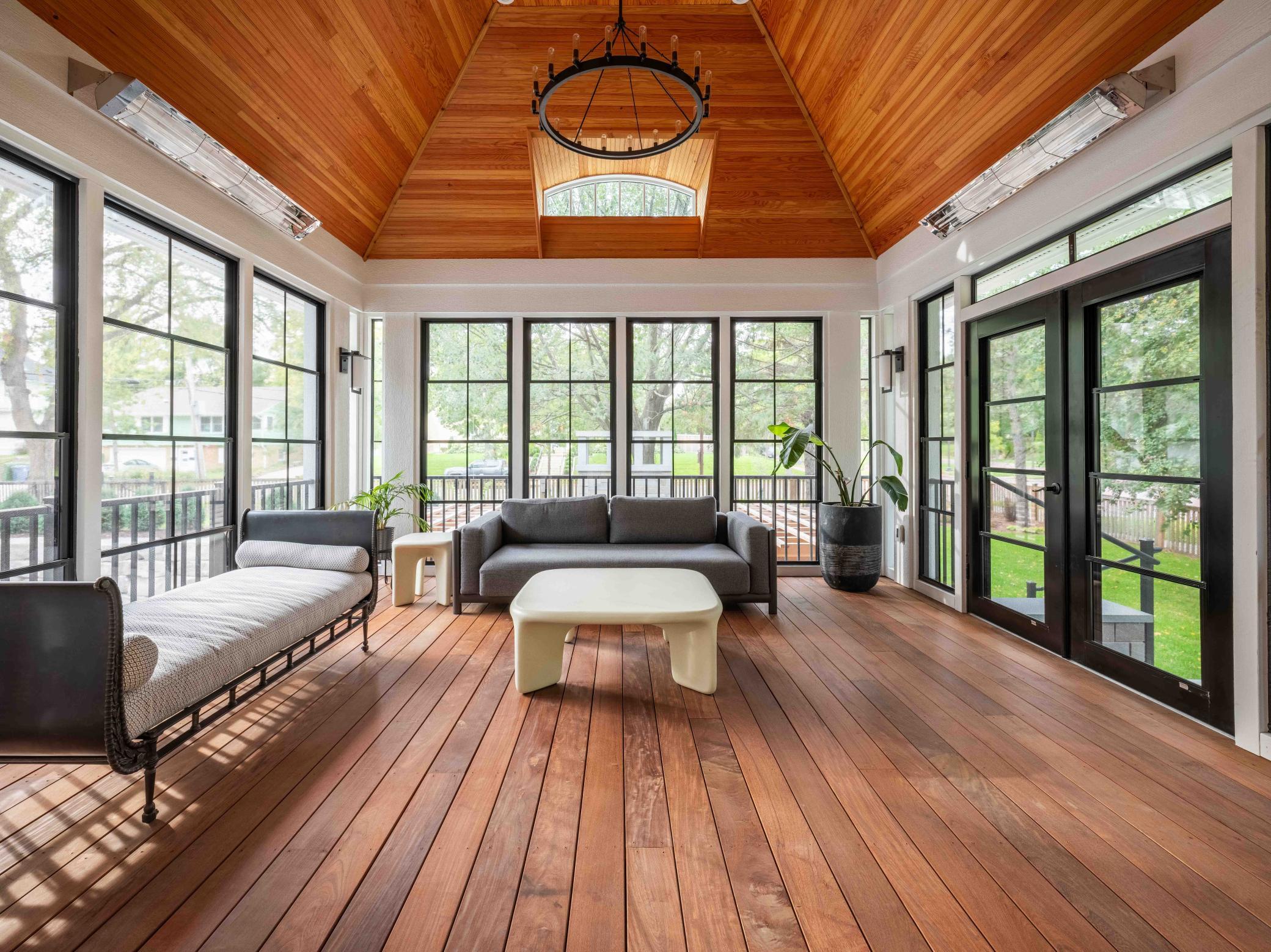 5255 Northwest Avenue