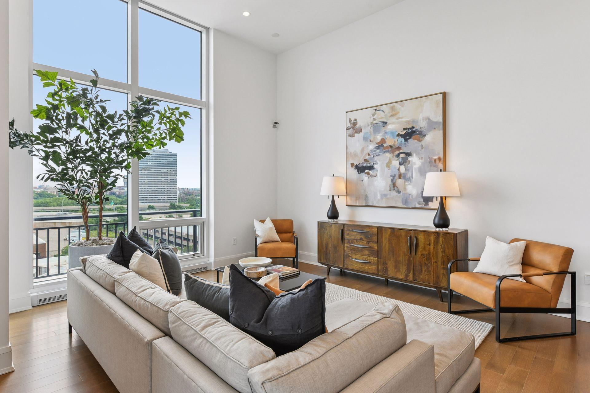 1111 W River Parkway 8D