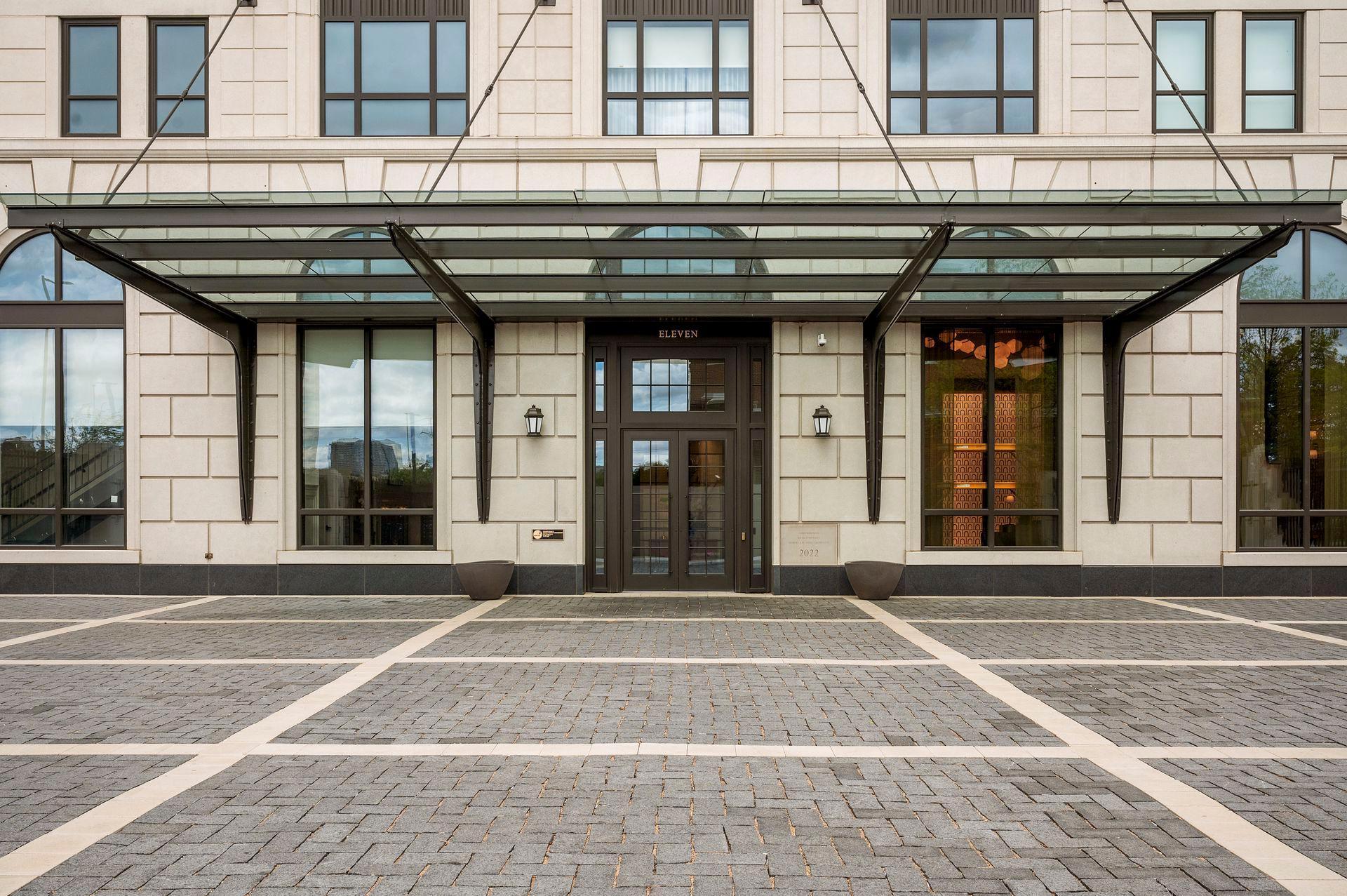 1111 W River Parkway 8D