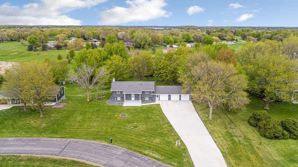 Photo of 14159 Summit Lane, Waseca, MN 56093 (MLS # 7013371)