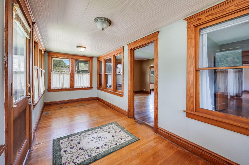 Photo of 315 W 6th Street, Blue Earth, MN 56013 (MLS # 7133406)