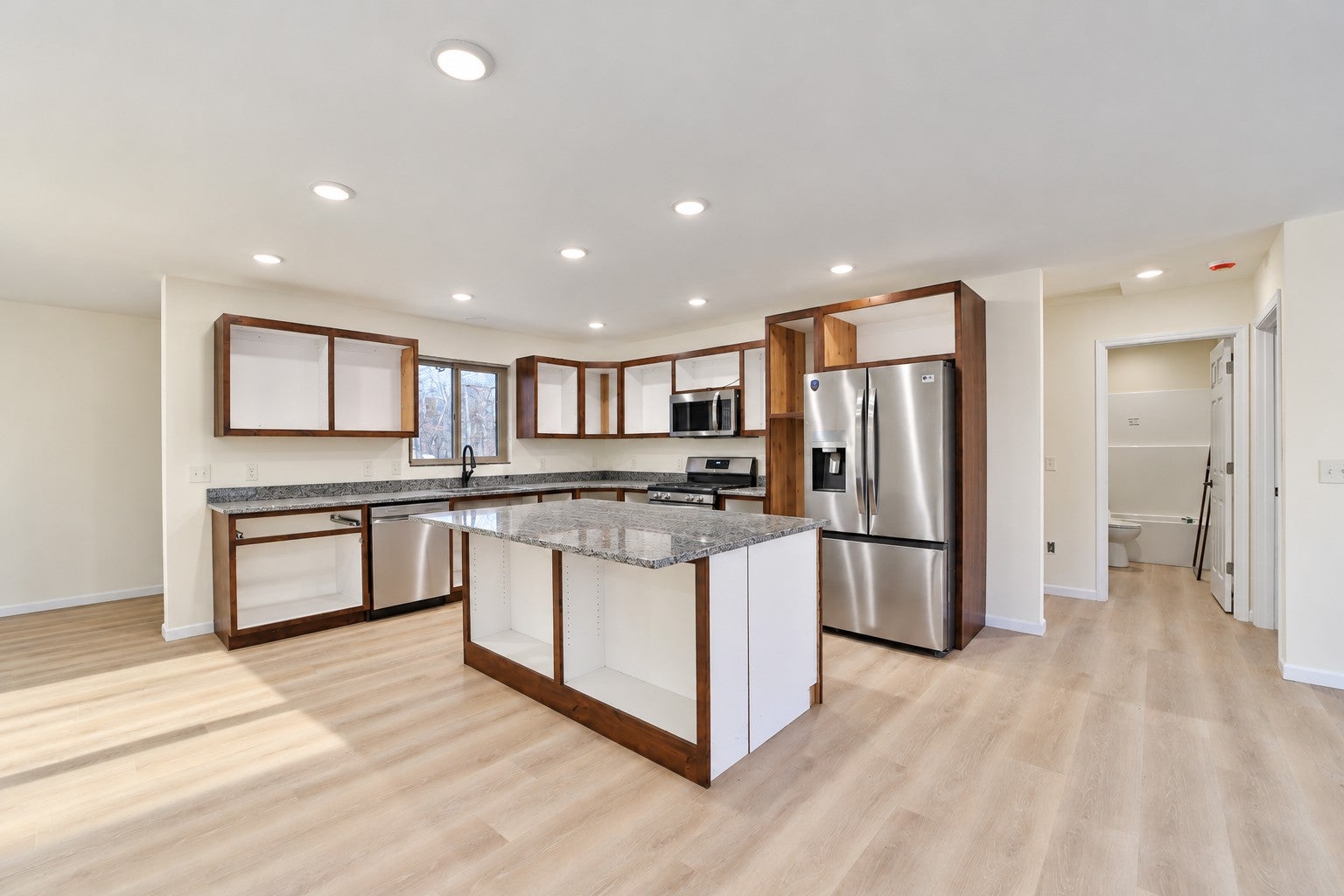 10900 1st Street Circle