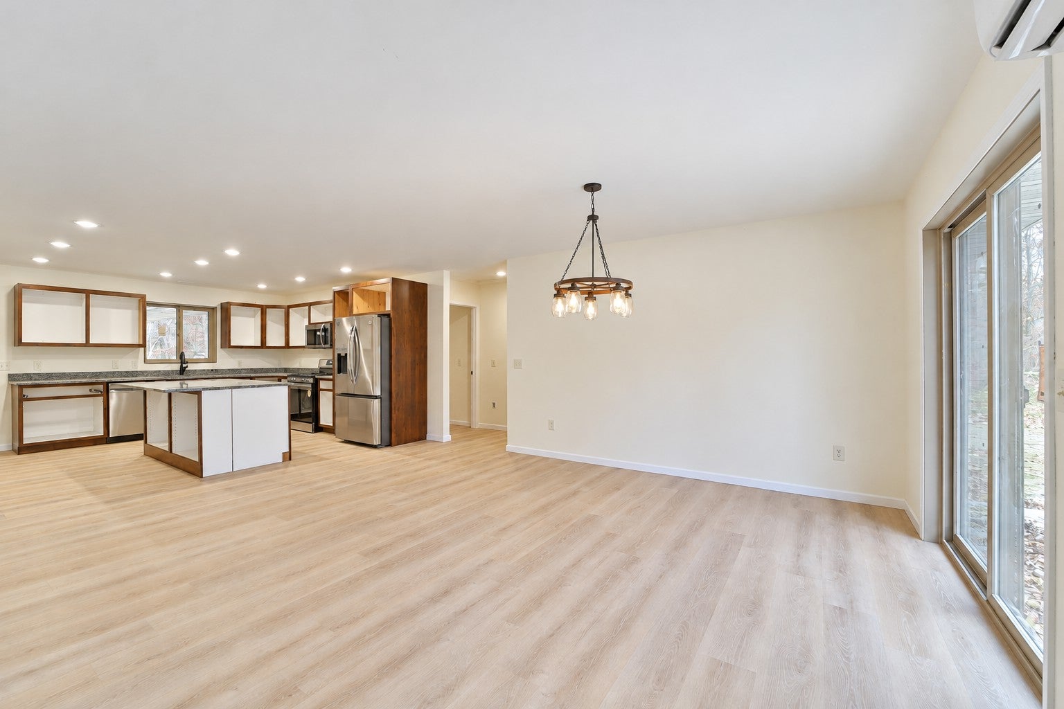 10900 1st Street Circle