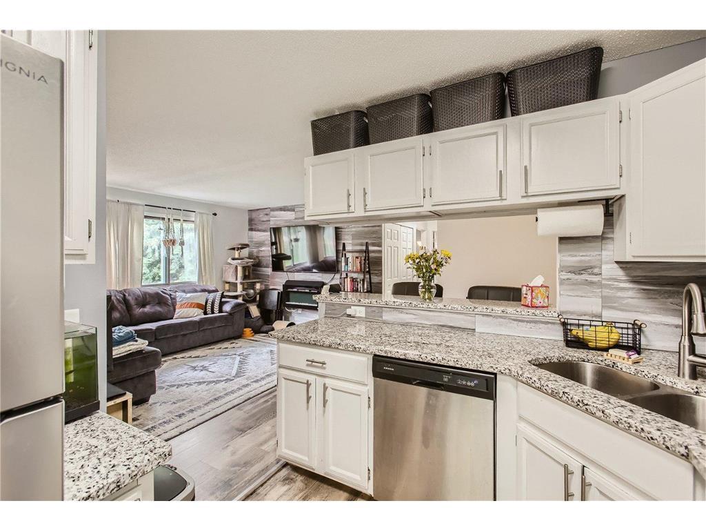 5940 Fernwood Street