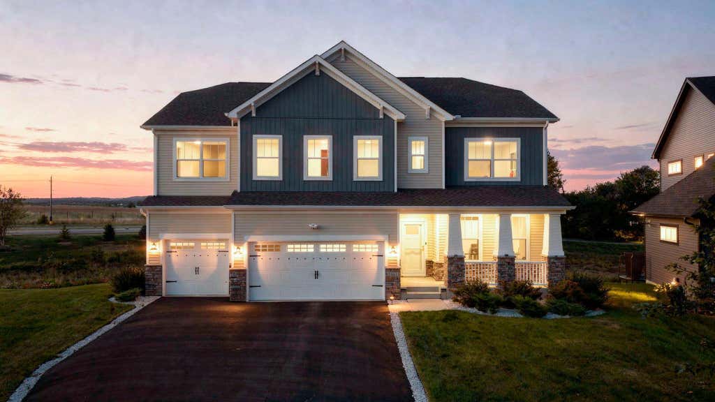 Photo of 1961 Dahlia Drive, Shakopee, MN 55379 (MLS # 7132965)