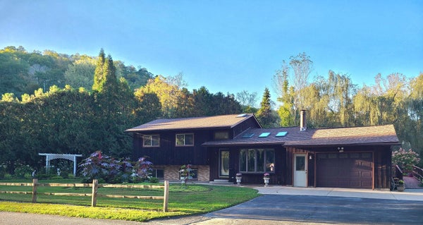 S3561 CHICKEN VALLEY RD, FOUNTAIN CITY, WI 54629 - Image dc025fc60a84809a42fb9fdc7e6b7344/2985758698