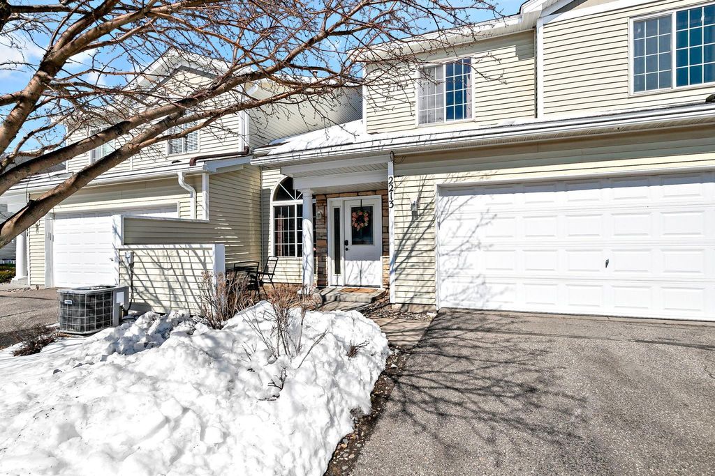 Photo of 2213 Holly Curve, Hudson, WI 54016 (MLS # 7023949)