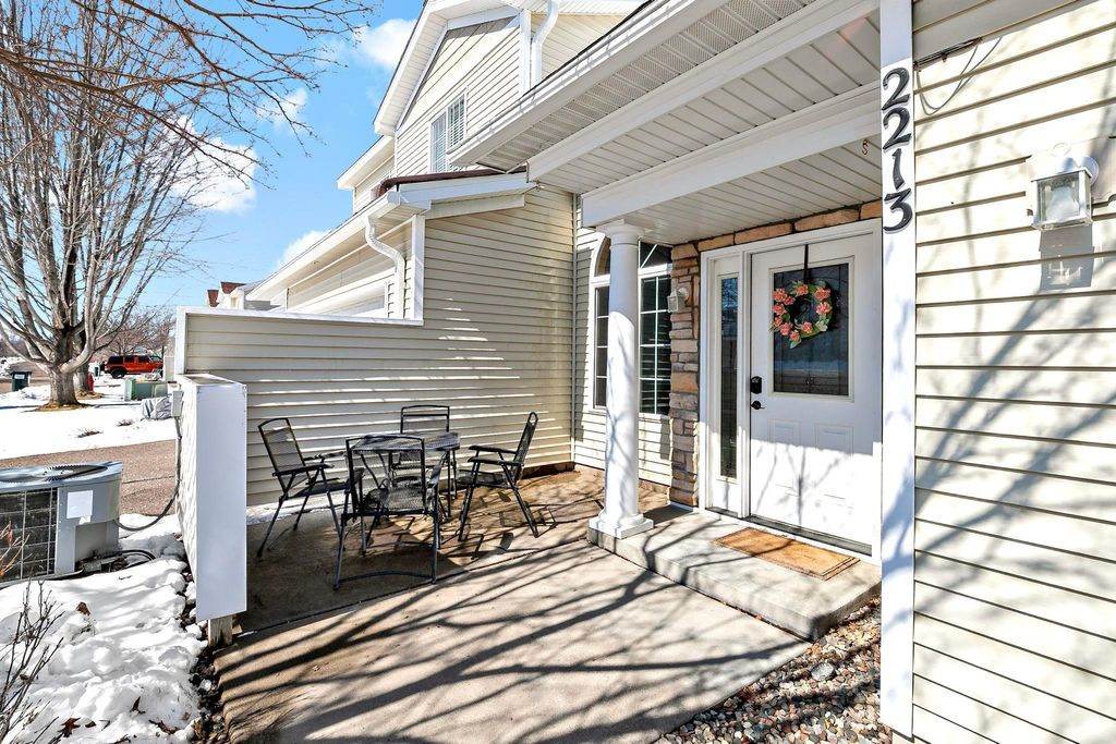 Photo of 2213 Holly Curve, Hudson, WI 54016 (MLS # 7023949)