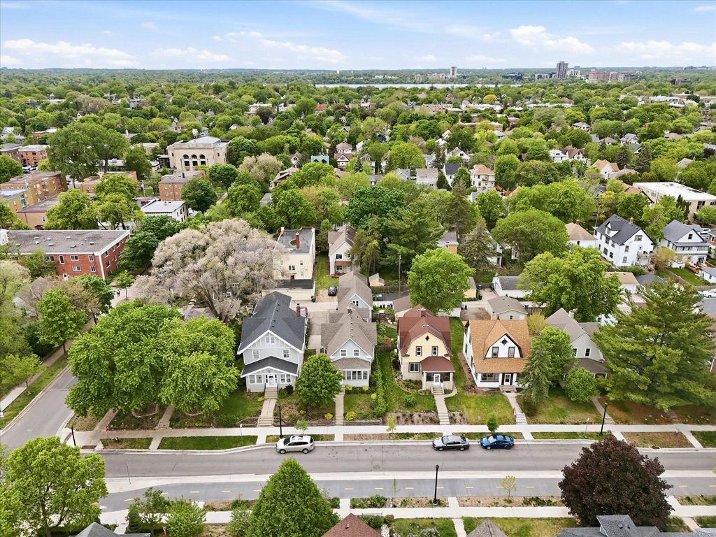 Photo of 3340 Bryant Avenue S, Minneapolis, MN 55408 (MLS # 7077839)