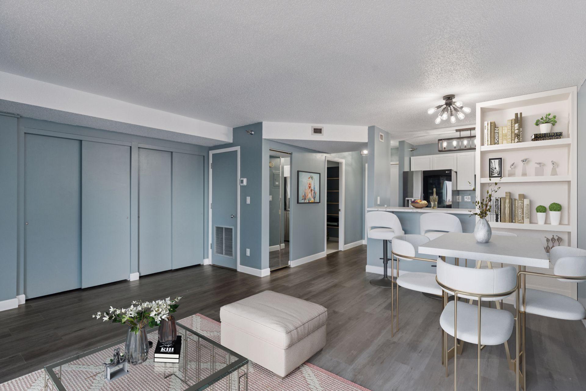 66 9th Street E 2501