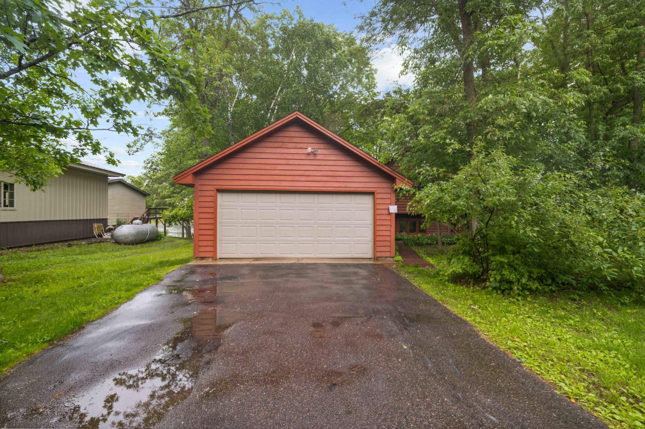 11468 Robinwood Lane