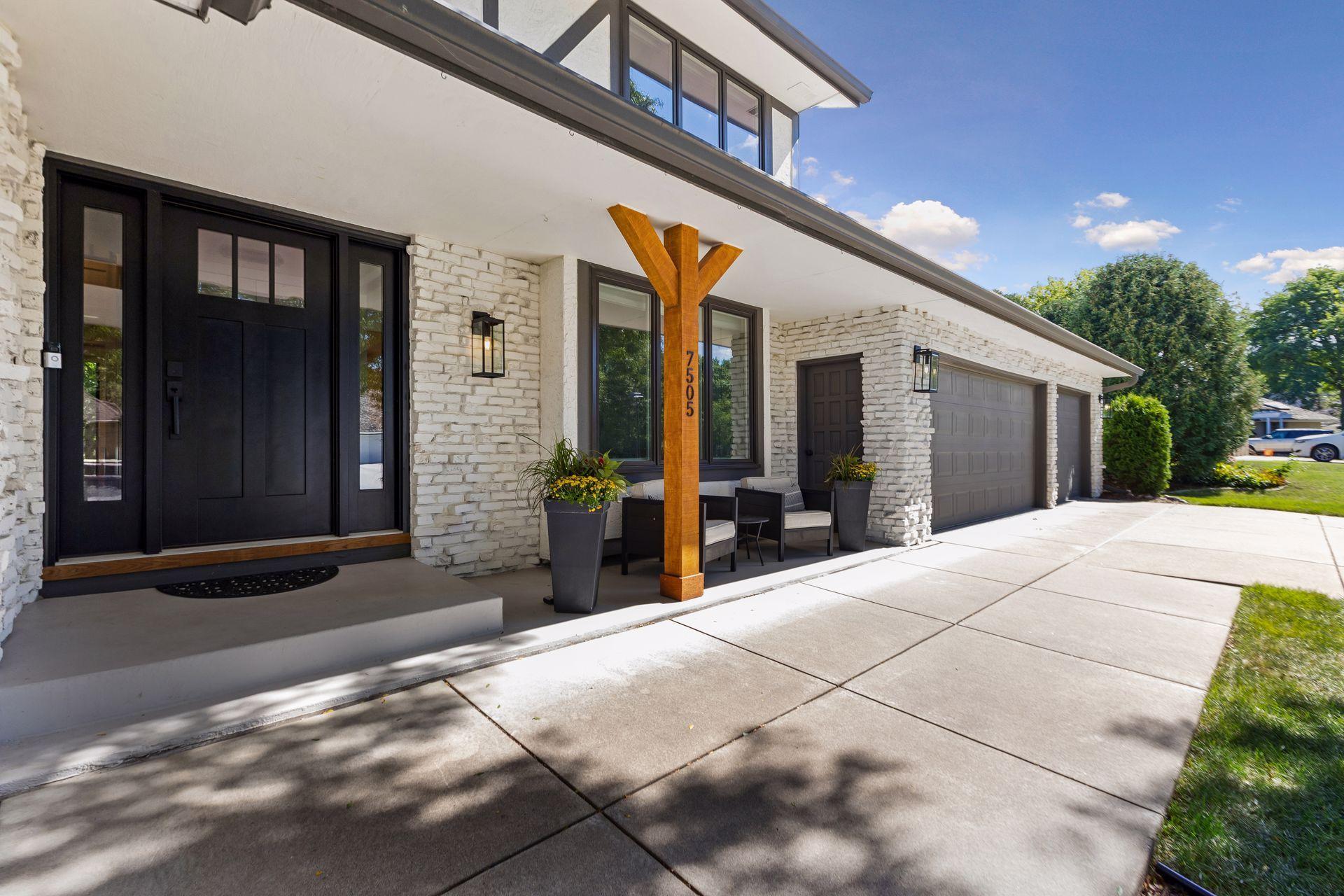 7505 Hyde Park Drive
