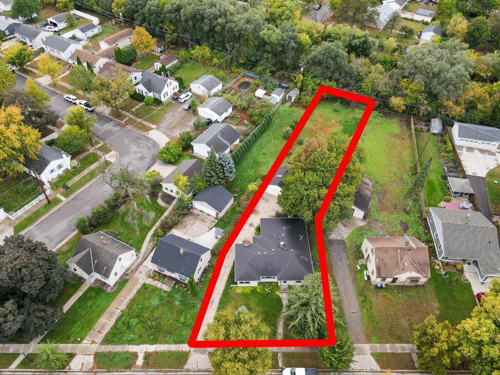 1075 Saint Paul Avenue