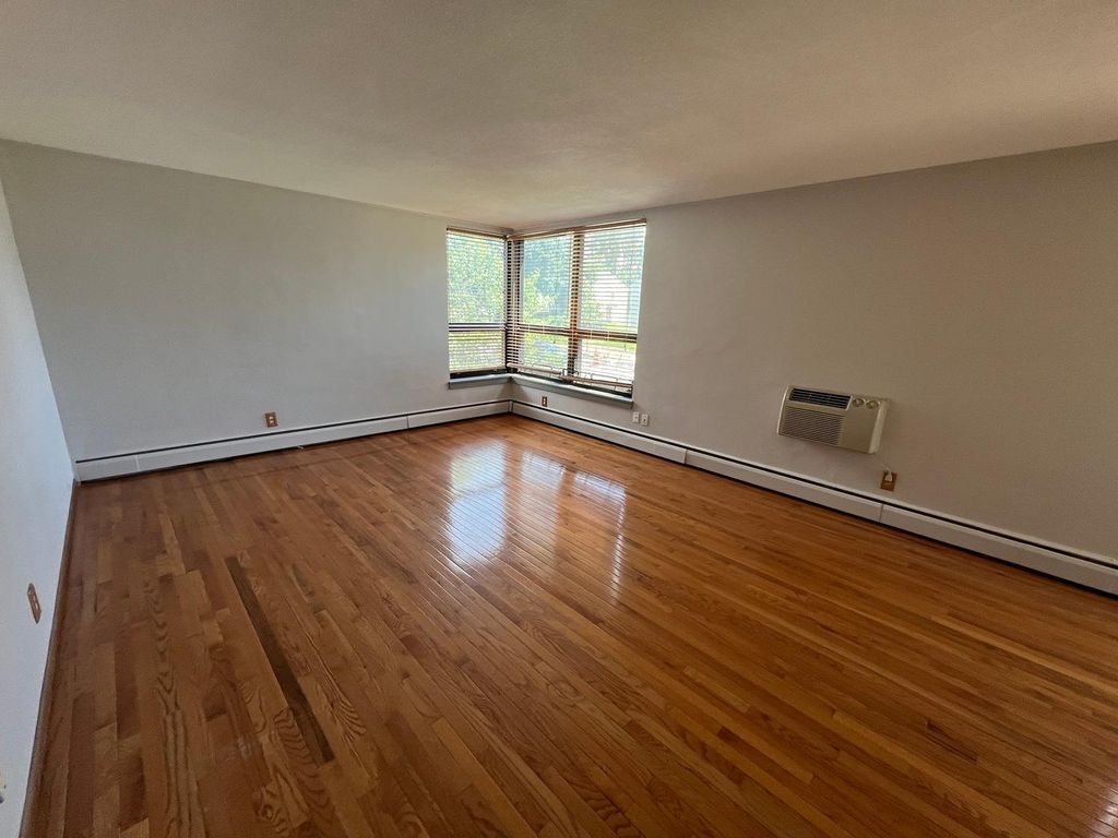Photo of 2500 Blaisdell Avenue #211, Minneapolis, MN 55404 (MLS # 7100507)