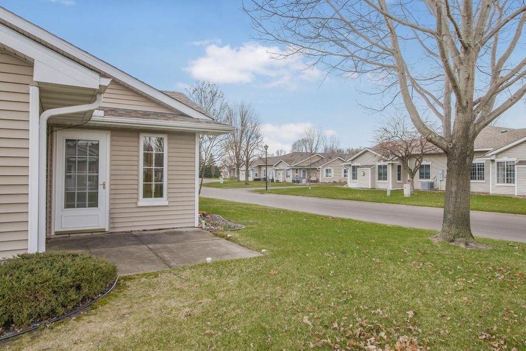 Photo of 6151 150th Street N, Hugo, MN 55038 (MLS # 7052080)