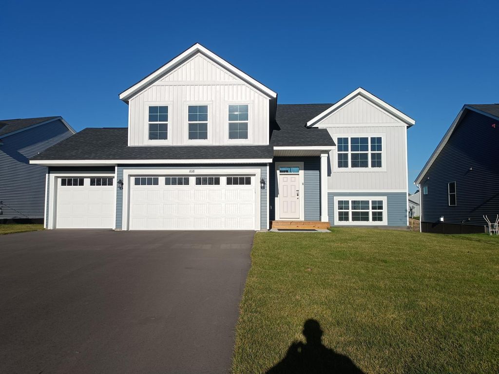 Photo of 1104 2nd St Street NW, Delano, MN 55328 (MLS # 7005722)