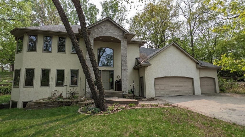 Photo of 419 Brandywine Drive, Burnsville, MN 55337 (MLS # 7058784)