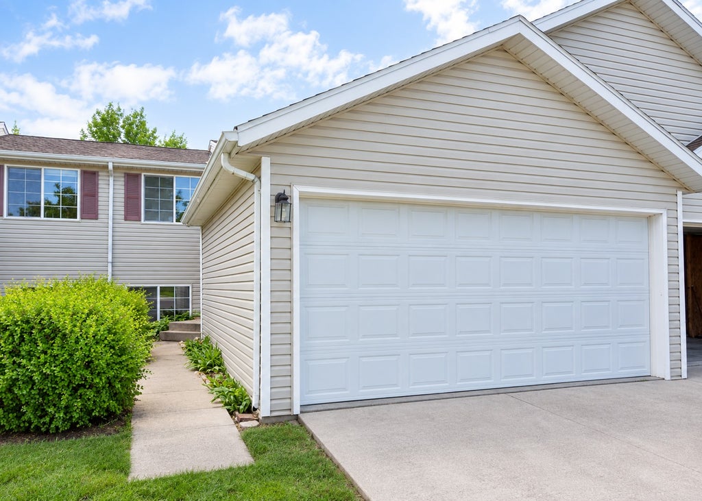 Photo of 3532 32nd Street S, Fargo, ND 58104 (MLS # 7146018)