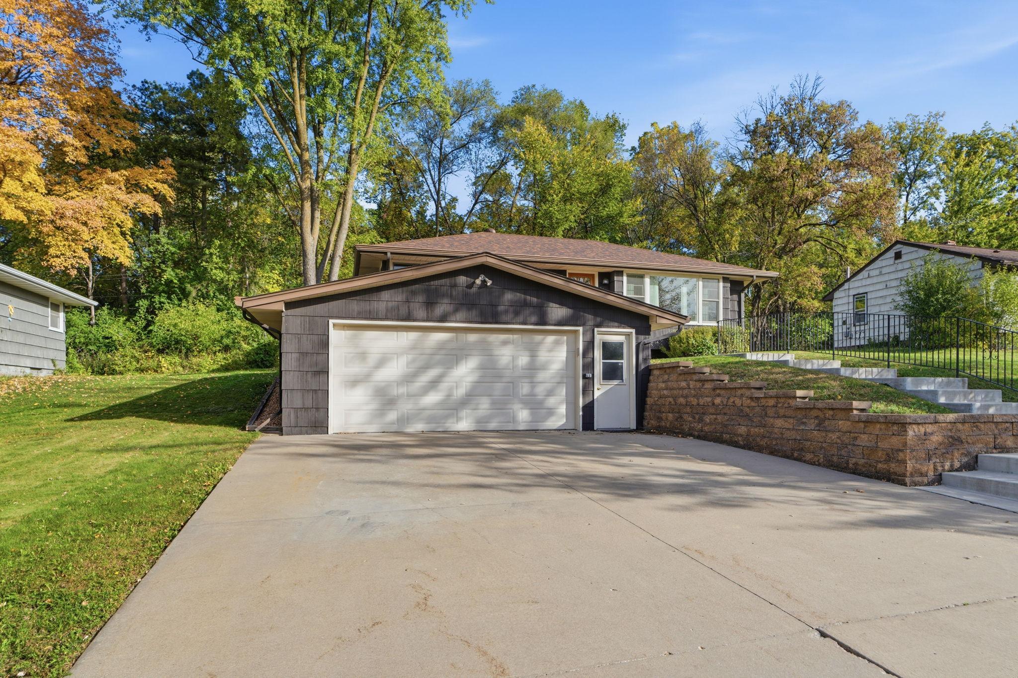 443 Eldridge Avenue W
