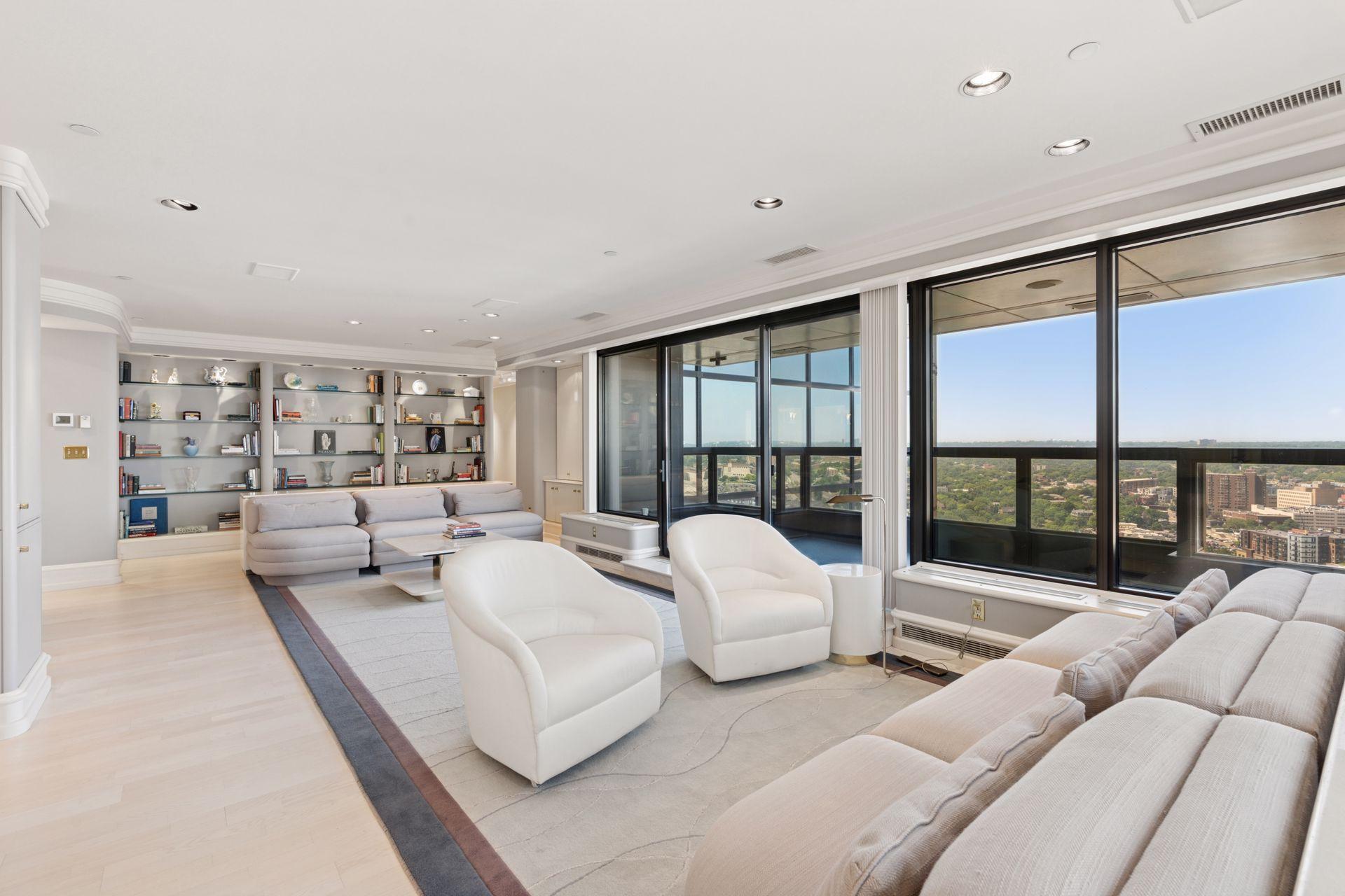 59 4th Street W 22A