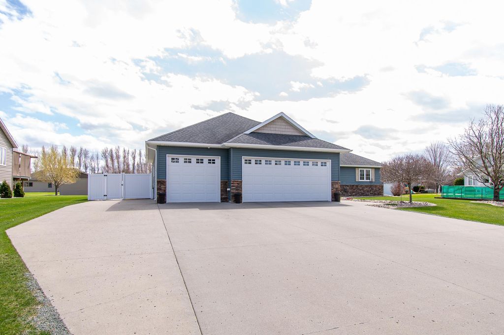 Photo of 1819 52nd Avenue N, Moorhead, MN 56560 (MLS # 7067176)