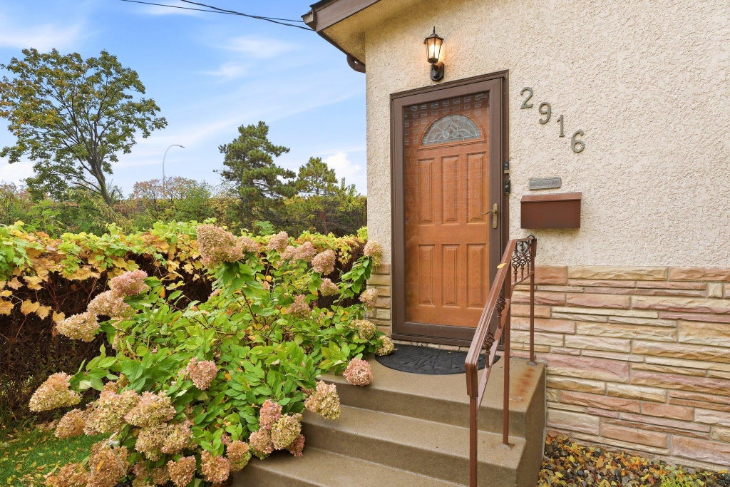 Photo of 2916 S 9th Street, Minneapolis, MN 55406 (MLS # 7161134)