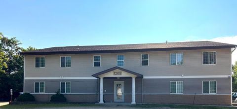 Photo of 1205 S Sibley Avenue, Litchfield, MN 55355 (MLS # 6711343)