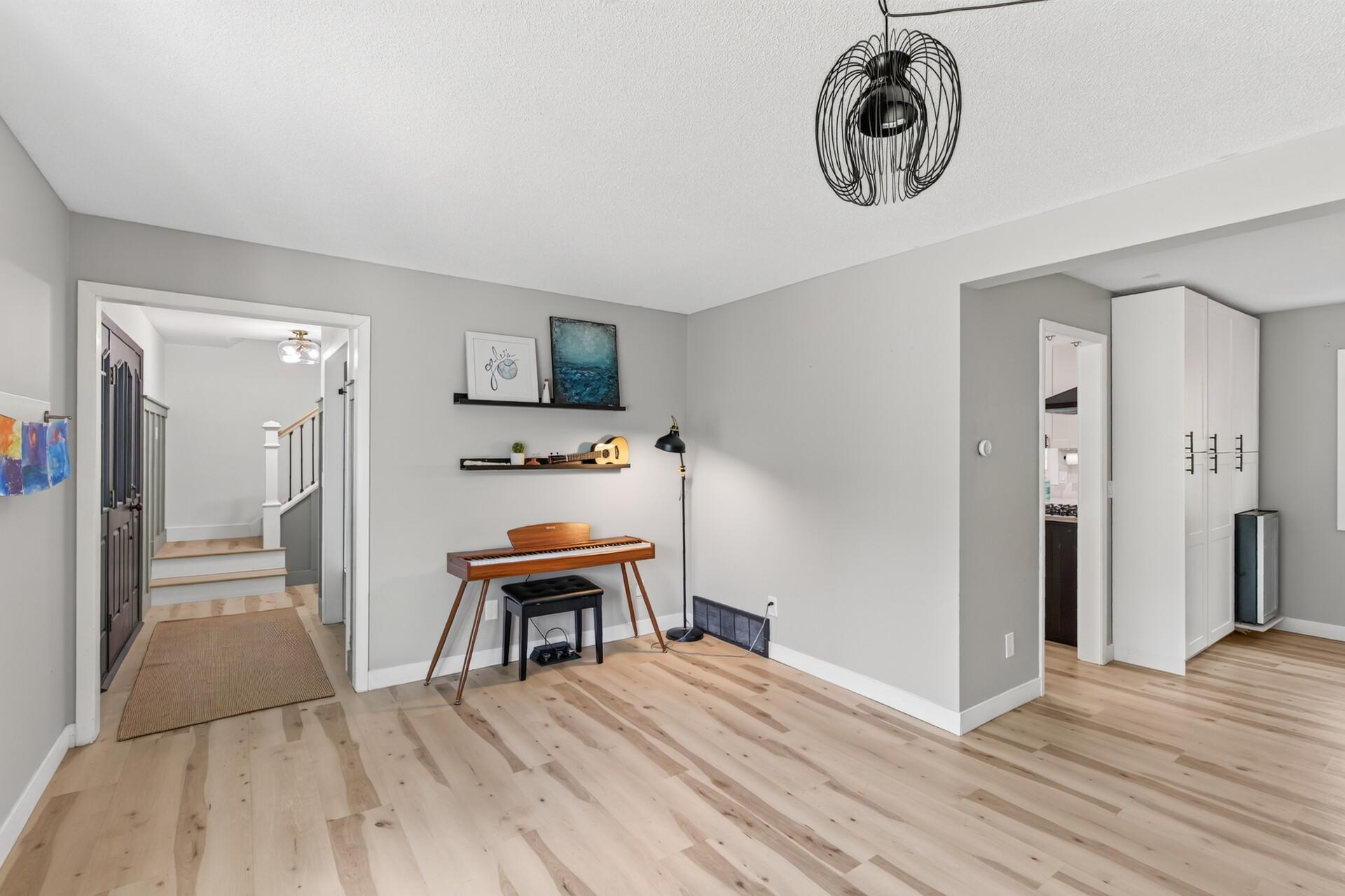 12825 Apple View Lane