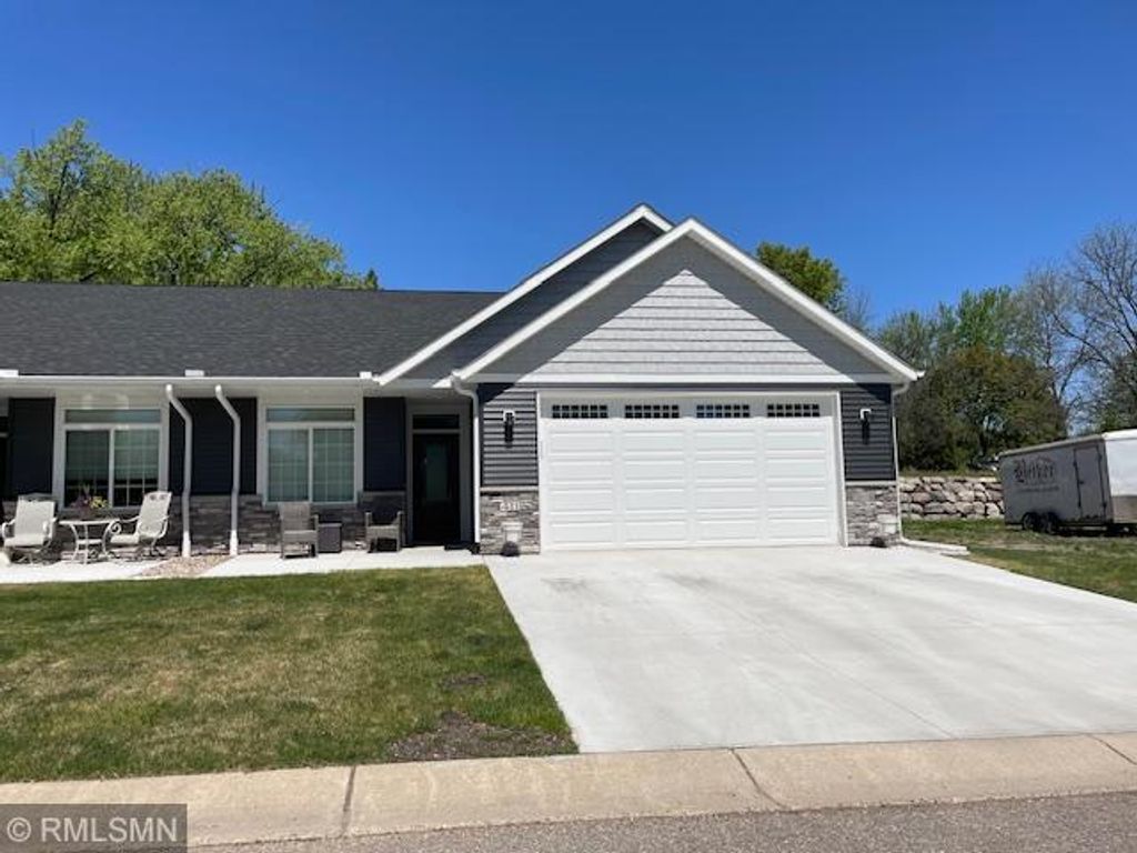 Photo of 406 Kottke Court SE, Hutchinson, MN 55350 (MLS # 7085103)