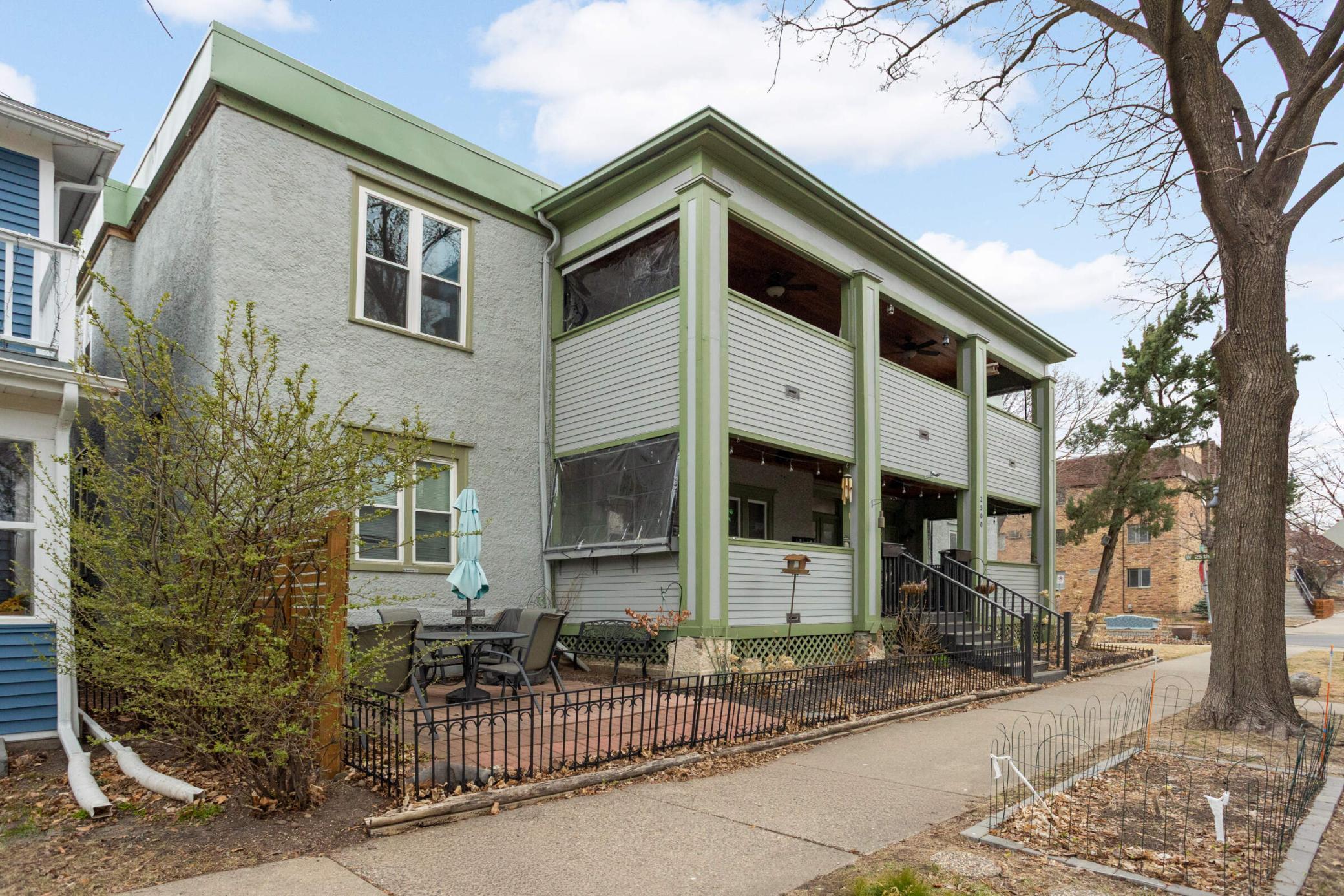 2500 Aldrich Avenue S 4