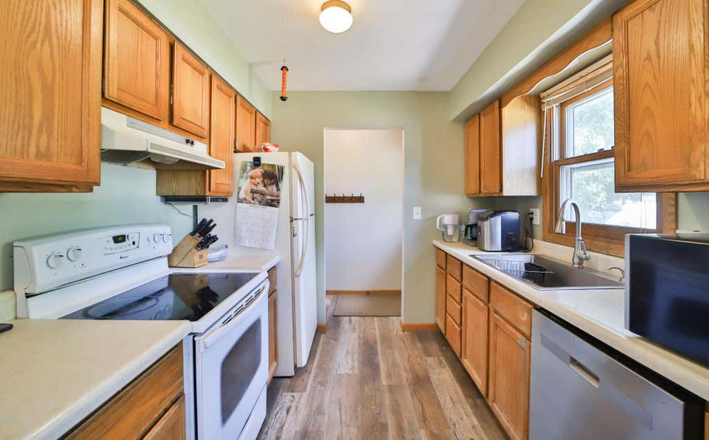 Photo of 505 G Street NE, Brainerd, MN 56401 (MLS # 7119128)