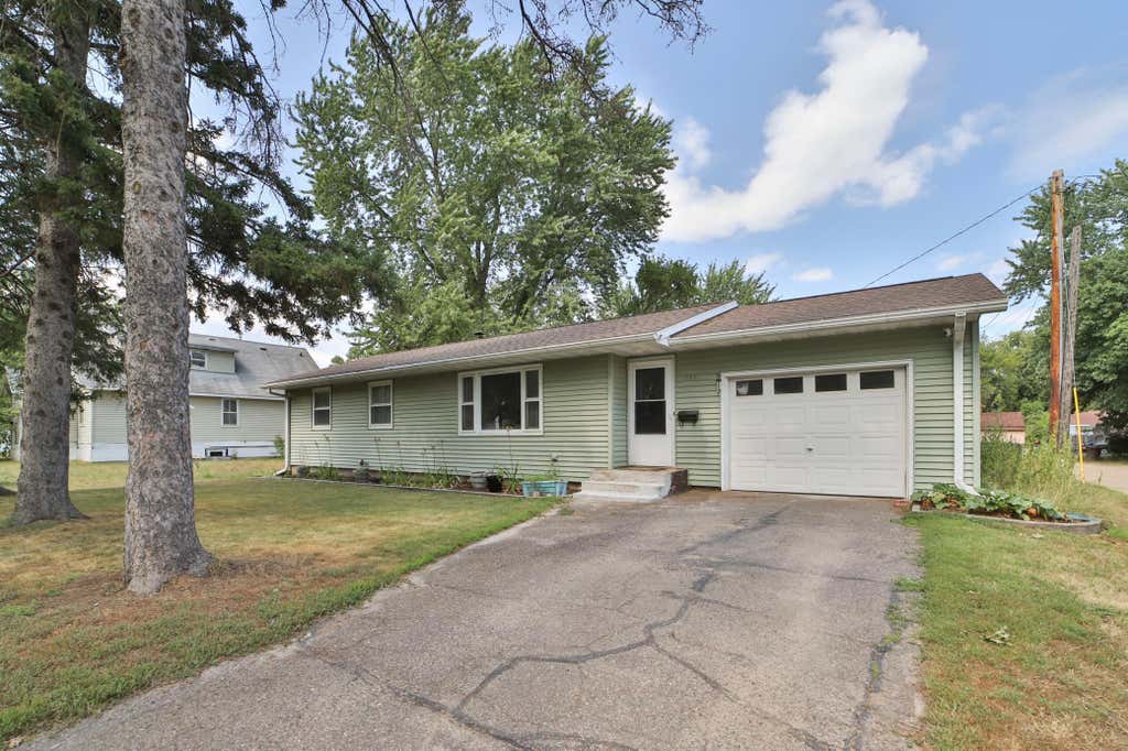 Photo of 505 G Street NE, Brainerd, MN 56401 (MLS # 7119128)