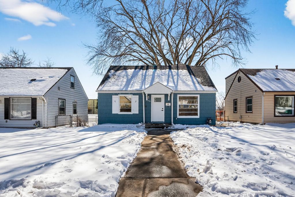 Photo of 137 W 59th Street, Minneapolis, MN 55419 (MLS # 7038654)