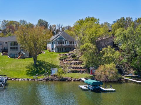 208 E Lake Street Waconia MN 55387
