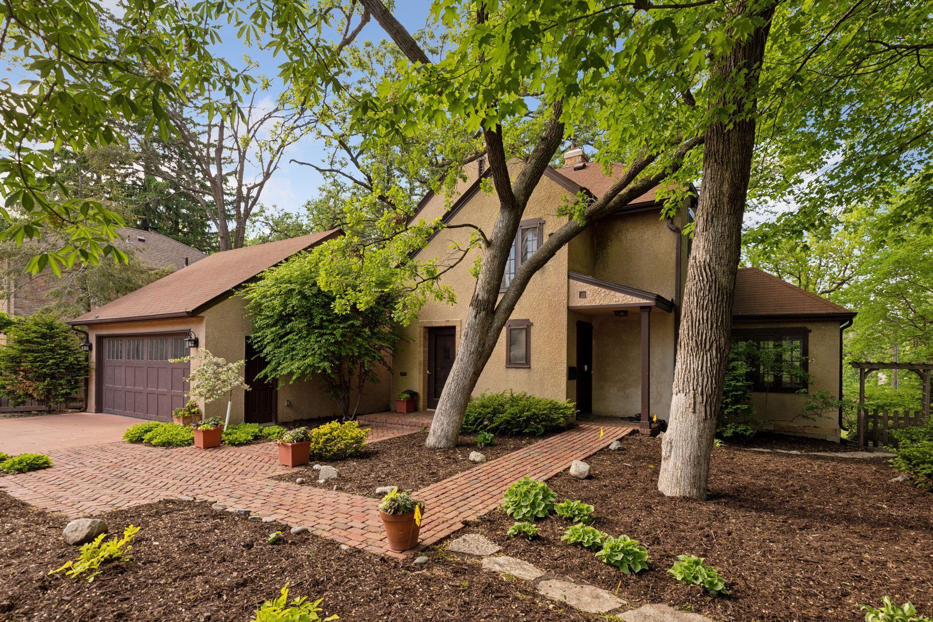 2114 W 53rd Street