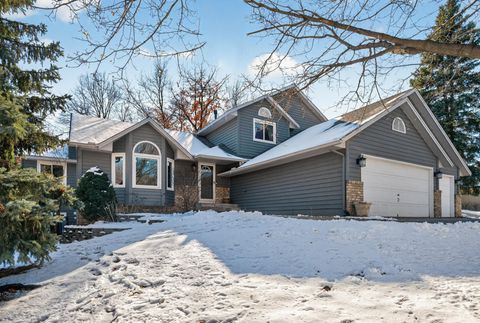 Photo of 11313 71st Avenue N, Maple Grove, MN 55369 (MLS # 7060707)