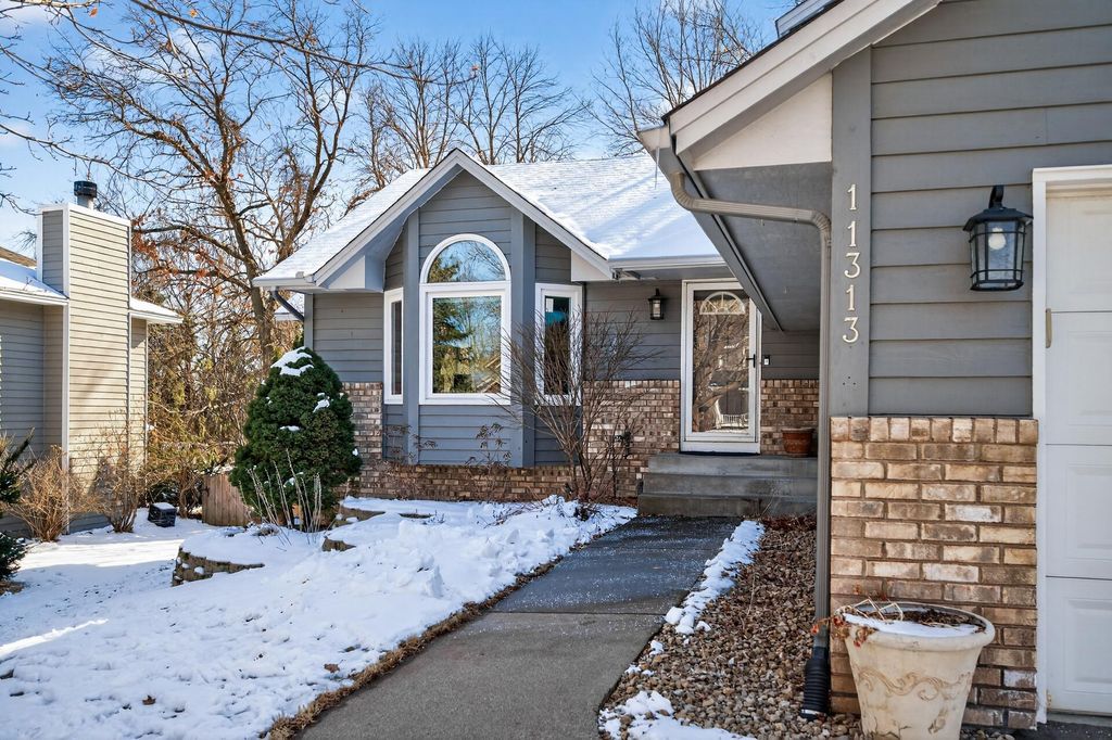 Photo of 11313 71st Avenue N, Maple Grove, MN 55369 (MLS # 7060707)