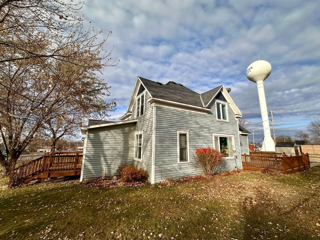 Photo of 111 4th Street S, Grove City, MN 56243 (MLS # 7080342)